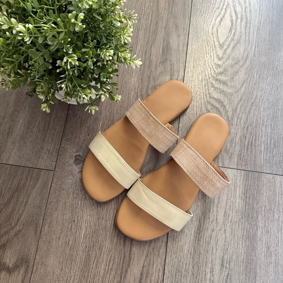 🦃5 for $25🦃 Lauren Conrad Sunstone Cream Neutral Two Strap Sandals - Picture 2 of 6